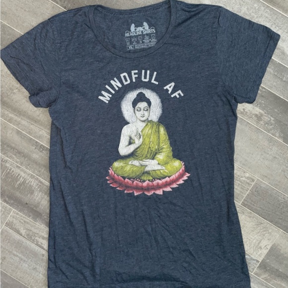 Mindful AF graphic tee size XL - Picture 1 of 3